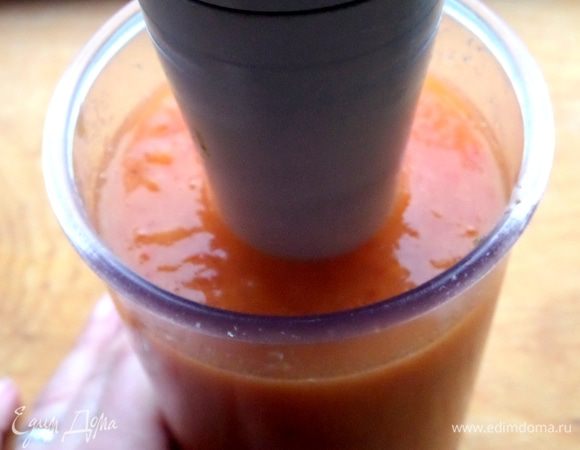 Добавим лимон и взбиваем.