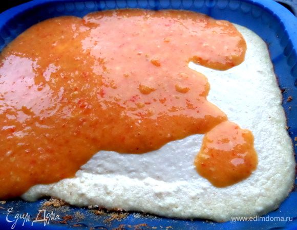 И покрываем его фруктовым слоем...