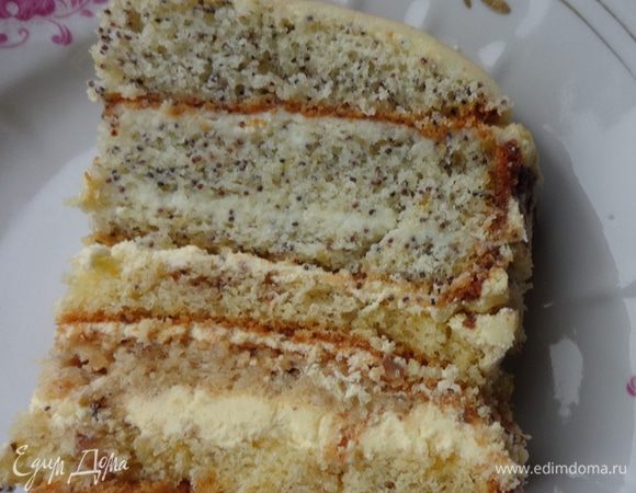 Разрезать торт и угощать гостей. 

От мужа услышала: " Вот таким и должен быть ПРАВИЛЬНЫЙ торт!" Думаю, ему можно поверить...