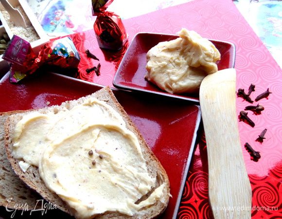 Ну всё, друзья, берём серый хлебушек типа чиабатты и намазываем широким жестом себе лакомый бутерброд)))