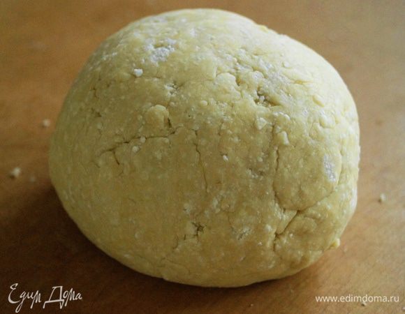 Скатать тесто в шар и оставить отдыхать минут на 10.