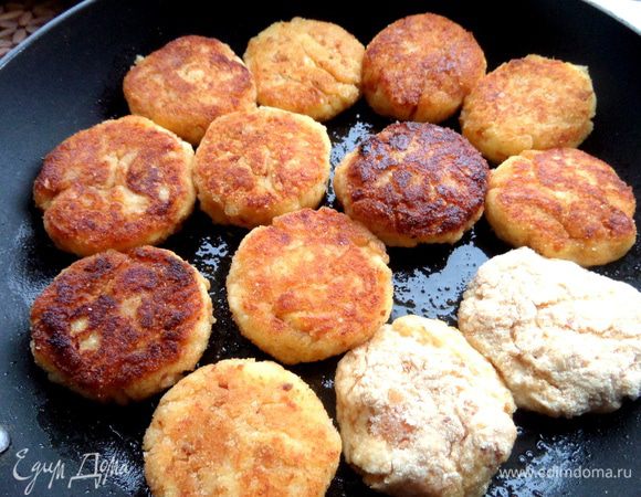 Вот такое количество сырников получается из пачки творога!