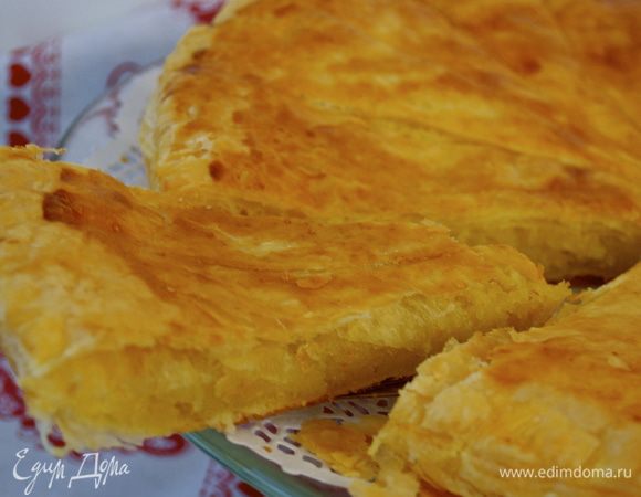 Приятного Вам наслаждения галетой! Впереди еще старый Новый Год..., думаю, Вам будет интересно добавить на стол и такой "исторический пирожок"! )))