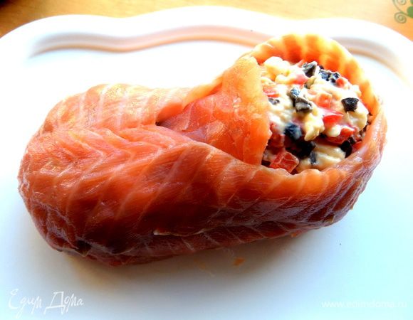 Сзади немного поплотнее выложить.