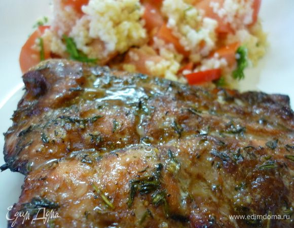 Вкусная и нежная рыба в красивой глазури. Вкусна сама по себе. А мы уплетали с салатом из кускуса.