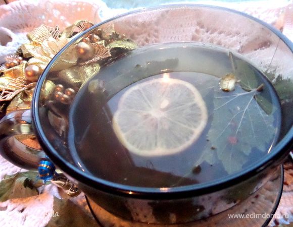 Затем доливаем второй половиной кипятка.