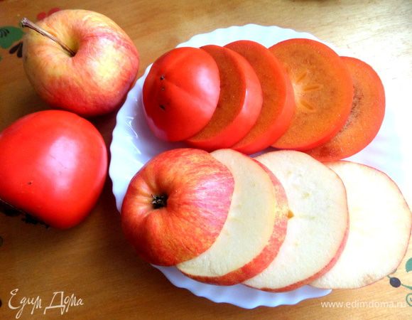 Подбираем фрукты одинаковые по размеру. Здесь можно поиграть с контрастом цвета.