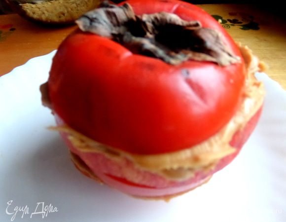 Начинаем сборку сэндвича-хурмы. Прижимаем слои,чтобы паста появилась наружу!