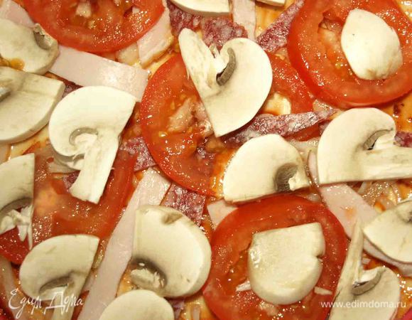 Помидоры, грибы.