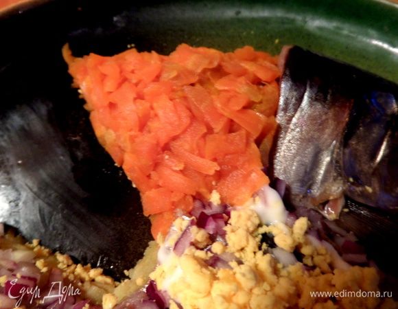 Шапочку из моркови.