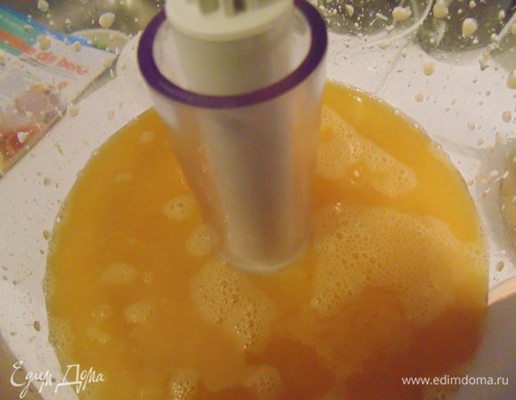 Из апельсина выжать сок