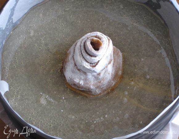 И поместить в центр формы.