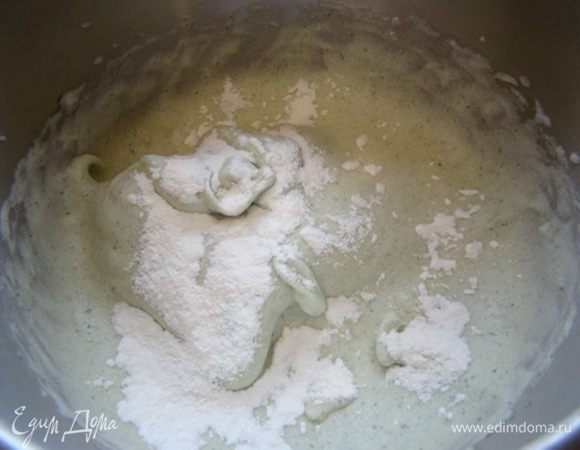+ мука, перемешиваем.