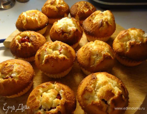 И закрыть шляпками.