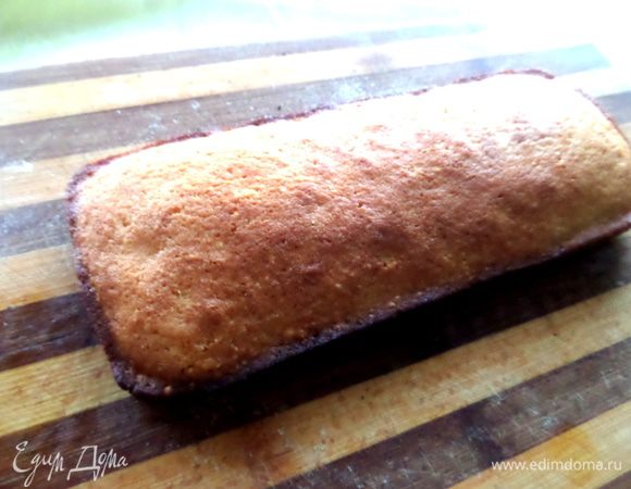 Теста осталось немного, поэтому испёкся очень быстро. Кстати, вот подтверждение тому, что данный рецепт можно использовать для выпечки большого кекса)))