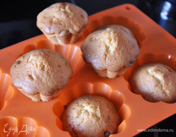 Выпекать при 190°C около 30 минут. Остудить.