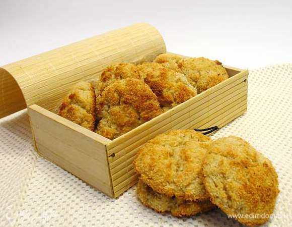 Выпекать в предварительно разогретой до 180 градусов в духовке минут 20-25.  Охладить на решетке. 