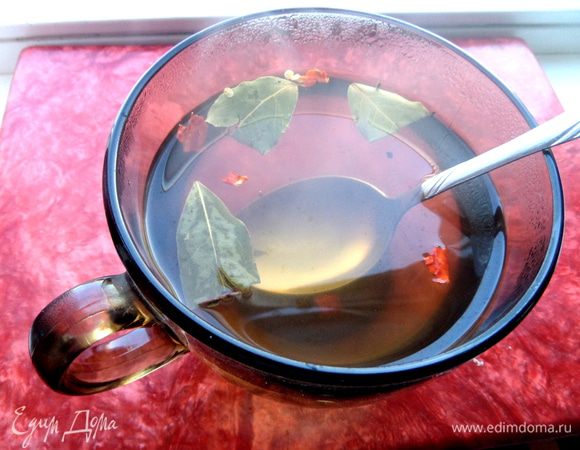 Маринад ставим на окно остыть до тёплого состояния.