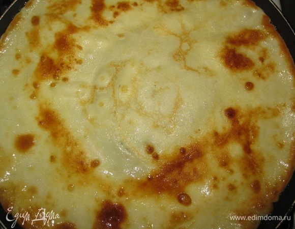 Испеките 9 тонких и эластичных крепа, на блинной сковороде.