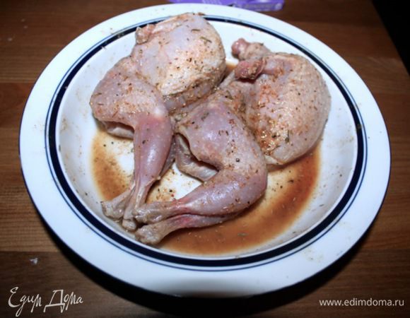 Маринуем наших красавиц в соке одного лайма и специях. Оставляем в холодильнике на пару часиков. 