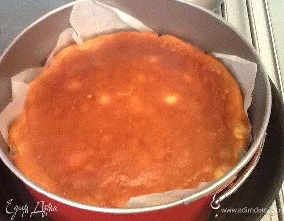 Мне понадобилось 50 минут чтобы пирог пропекся, Вы ориентируйтесь по своей духовке.