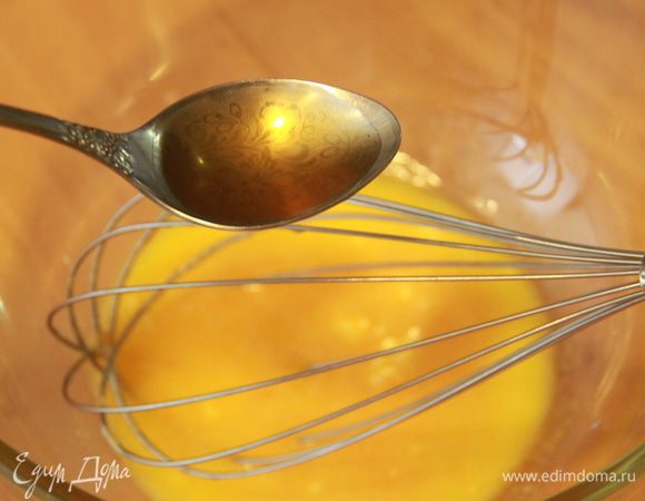 Добавить ванильный экстракт.