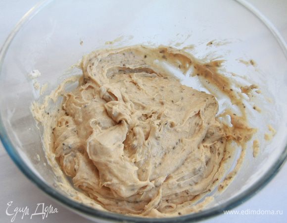 Тесто достаточно жидкое...