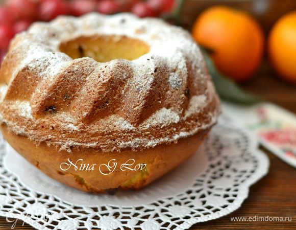 Вынуть кекс из формы и посыпать сахарной пудрой. Приятного аппетита!!