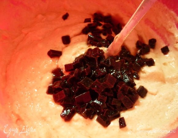 Добавляем пастилу. Ну или сухофрукты.