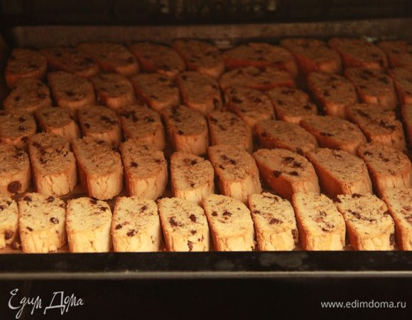 Выпекать ещё 10 минут.