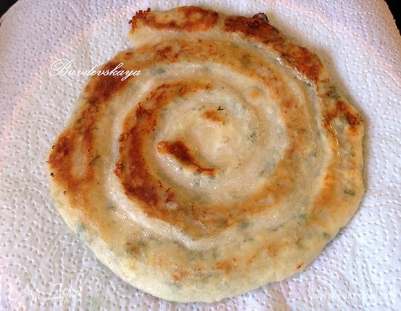 Обжариваем в раскаленном масле до образования золотистой корочки с обеих сторон. Подавать горячими!