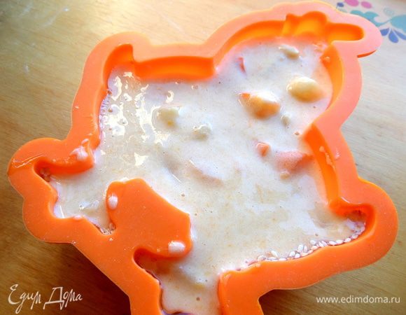 И заполняем оставшимся тестом.