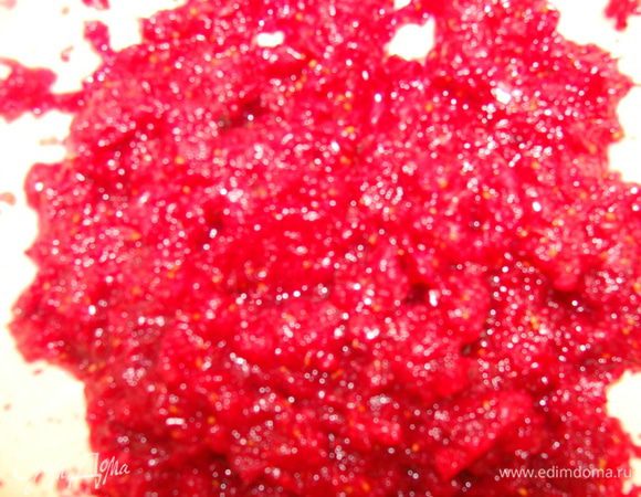 Пюрировать при помощи блендера.