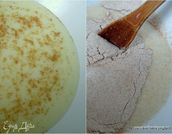 Для теста: Молоко подогреть, распустить в нем дрожжи. Добавить сахар, соль, просеянную муку.

