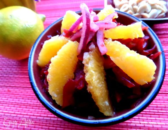 Я не стала "пачкать" свеклой апельсин (так красивее подать!).