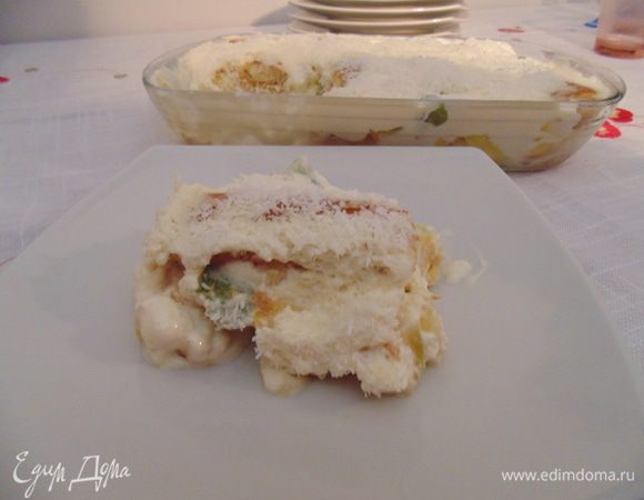 Поставить в холодильник на 2-3 часа. Перед подачей посыпать кокосовой стружкой.