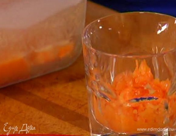 Охлажденную граниту подавать в прозрачных бокалах.