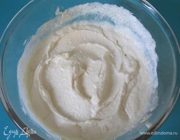 Взбить блендером до однородной массы.