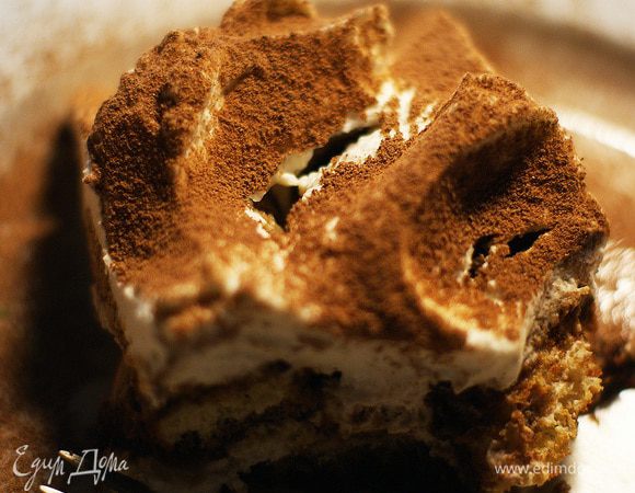 Готовый десерт подаем порциями :) приятного аппетита