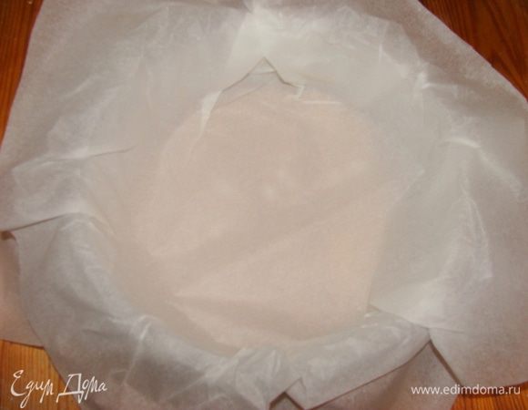 Одного слоя мне показалось мало, для надежности я сделала два слоя. Края вывернуть к низу.