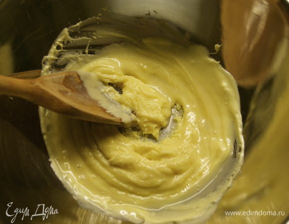 Шоколад начнет на глазах густеть... 