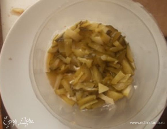 Затем идет огурчик....