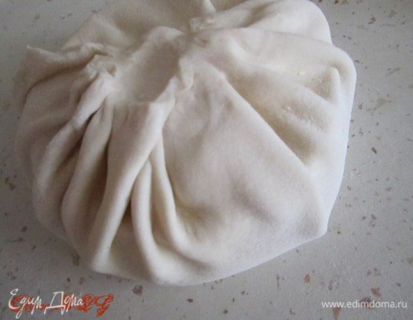 Собрать тесто.