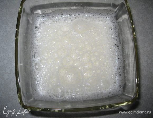 Взбиваем белки.