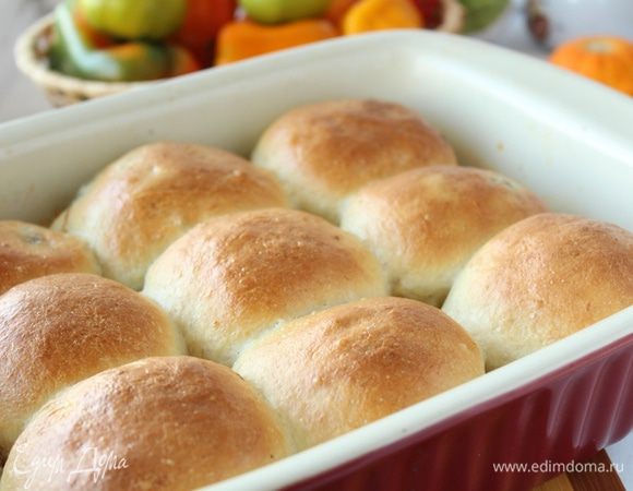 Выпекать булочки 25-30 минут.