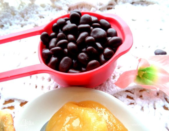 Горсточку изюма в горьком шоколаде...