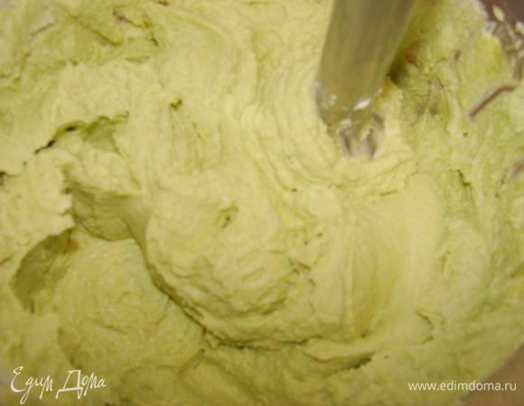 Добавить маскарпоне и все тщательно перемешать.