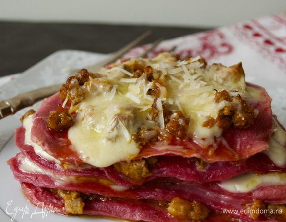 Готовому блюду дать немного постоять и подавать...горячим!!! 