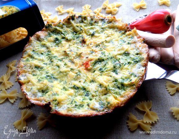 Я подавала фриттату с куриными филейными сосисками для большей сытности.