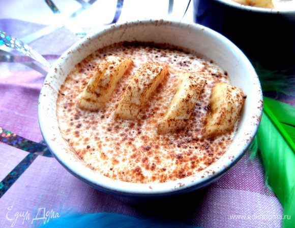 Присыпаем через сито какао чуть-чуть...